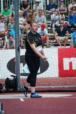 Discus throwing athlete