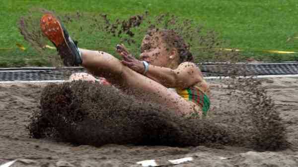 Long jumping landing