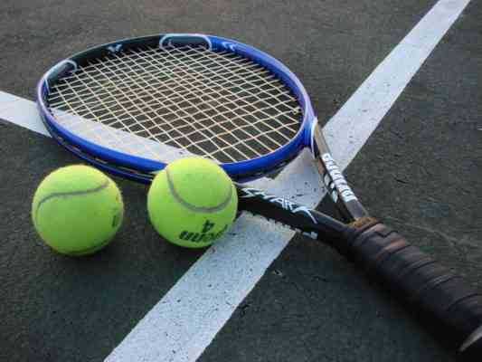 Tennis racket and balls