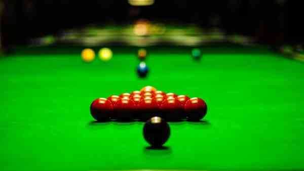 Snooker billiards